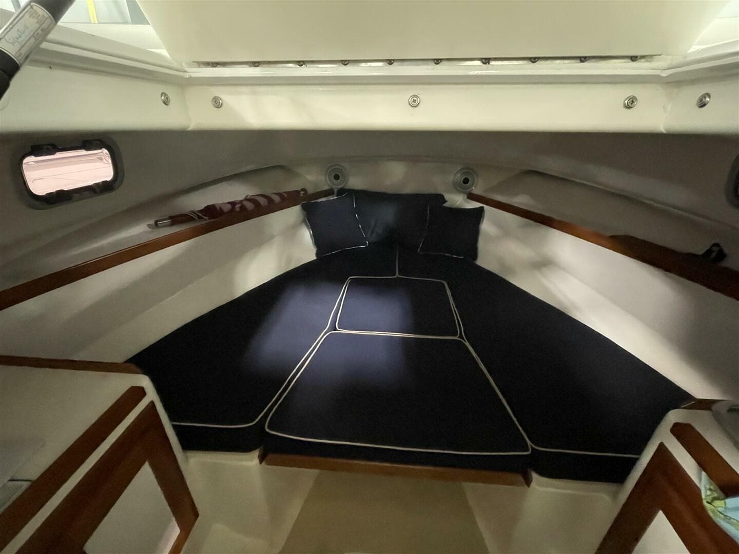 2005 Hunt Yachts Surfhunter 25 — photo 23