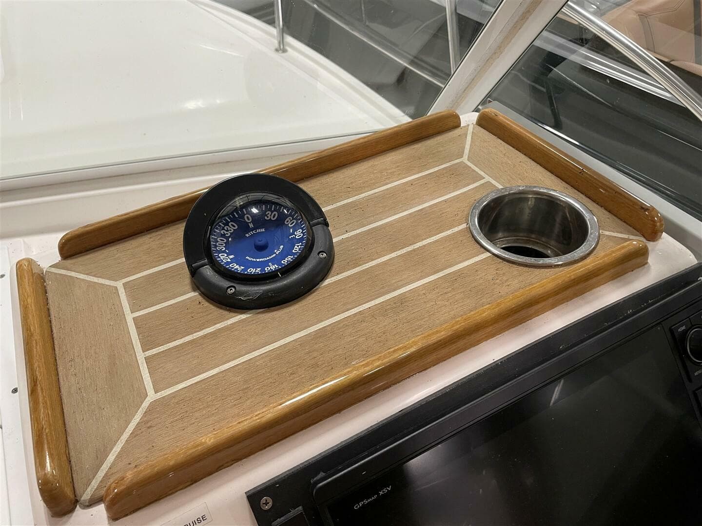 2005 Hunt Yachts Surfhunter 25 — photo 8