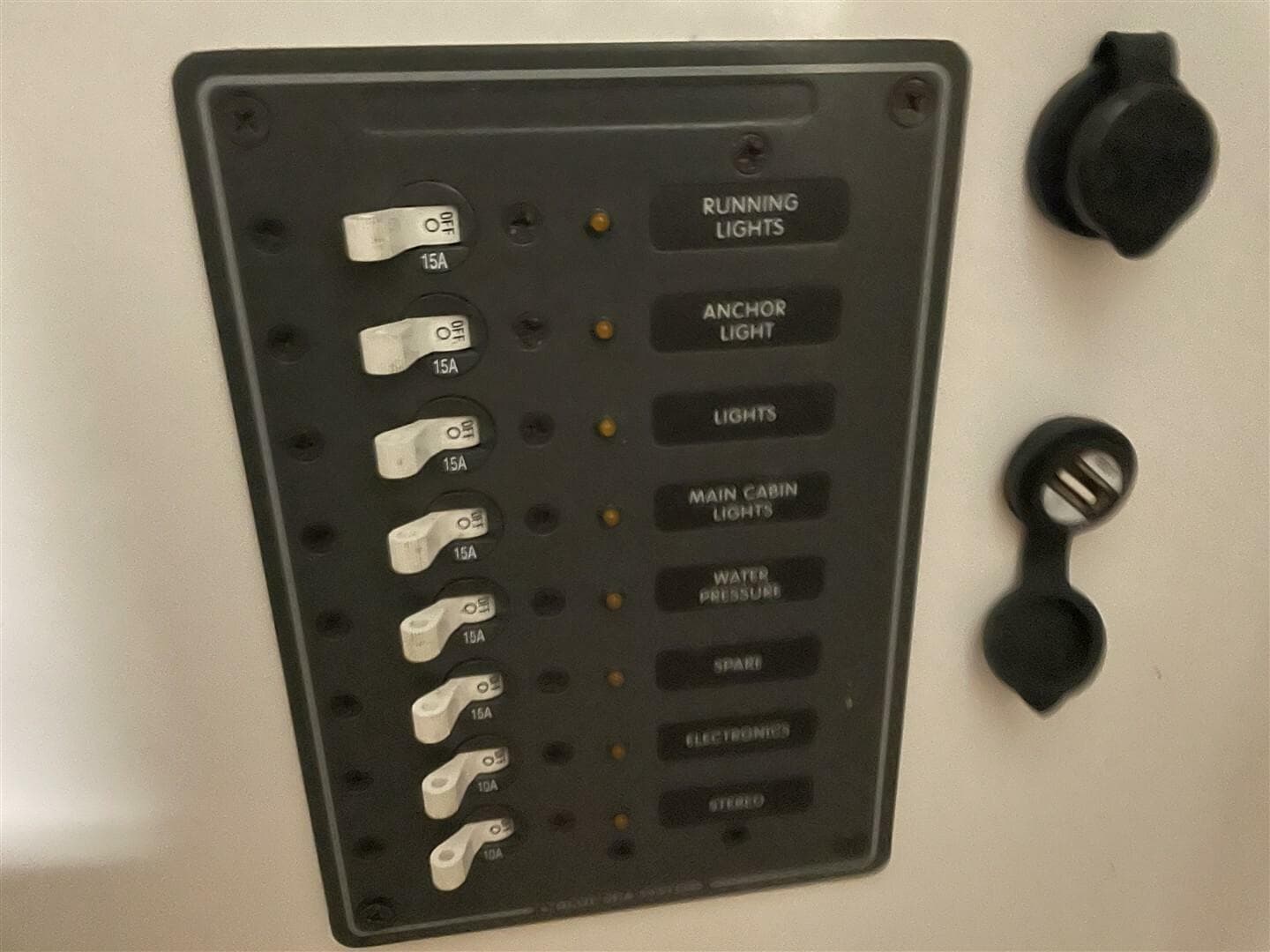 2005 Hunt Yachts Surfhunter 25 — photo 22