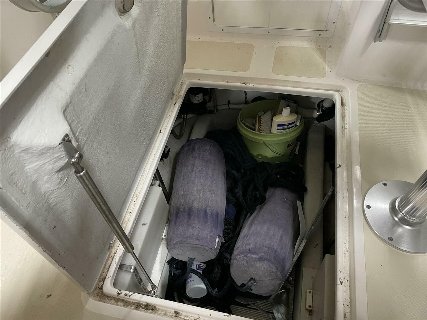 2005 Hunt Yachts Surfhunter 25 — photo 18