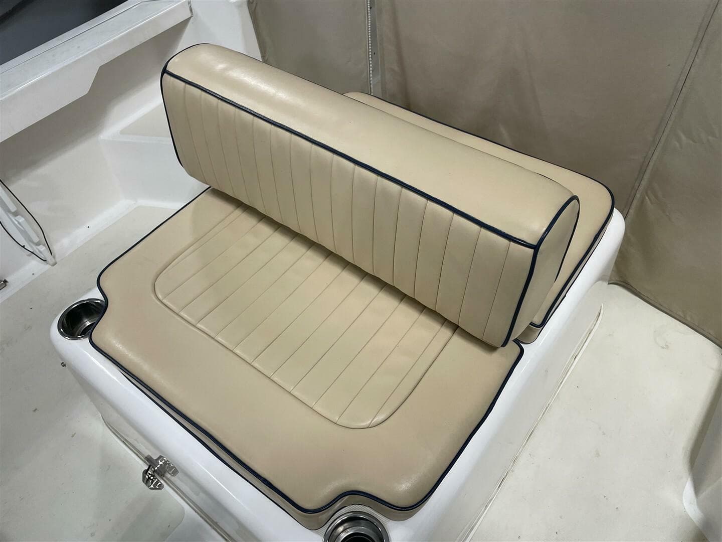 2005 Hunt Yachts Surfhunter 25 — photo 7