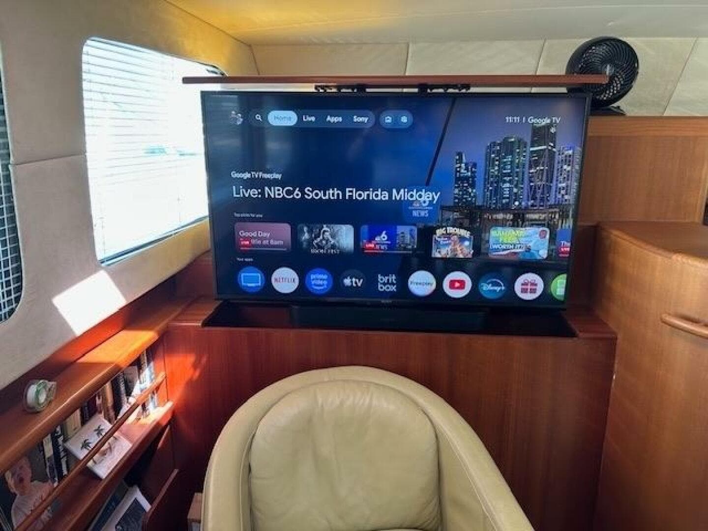 2006 Huckins 56 Linwood — photo 25