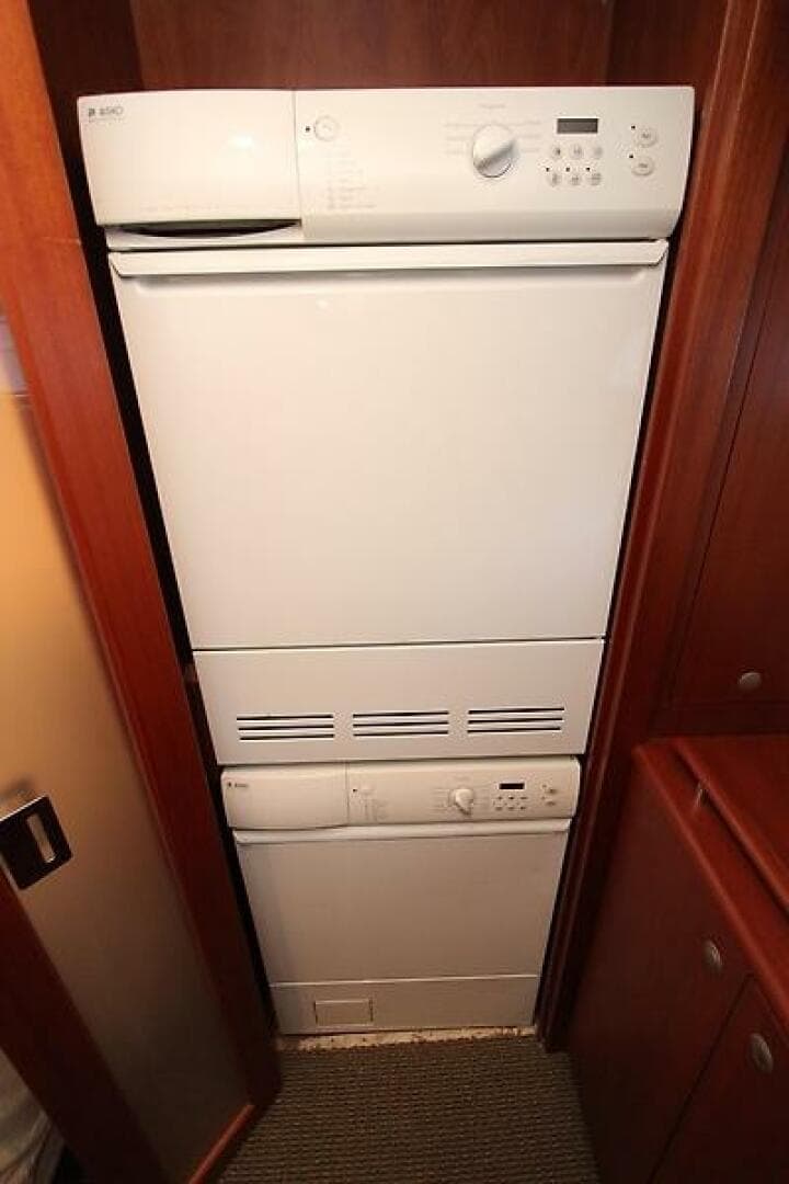 2006 Huckins 56 Linwood — photo 43