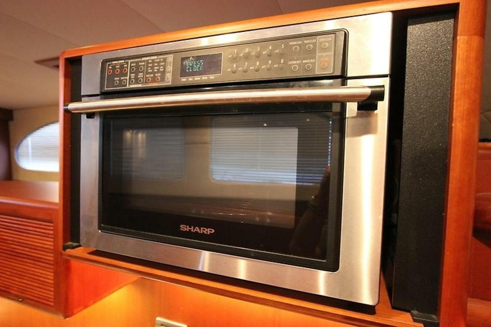 2006 Huckins 56 Linwood — photo 31