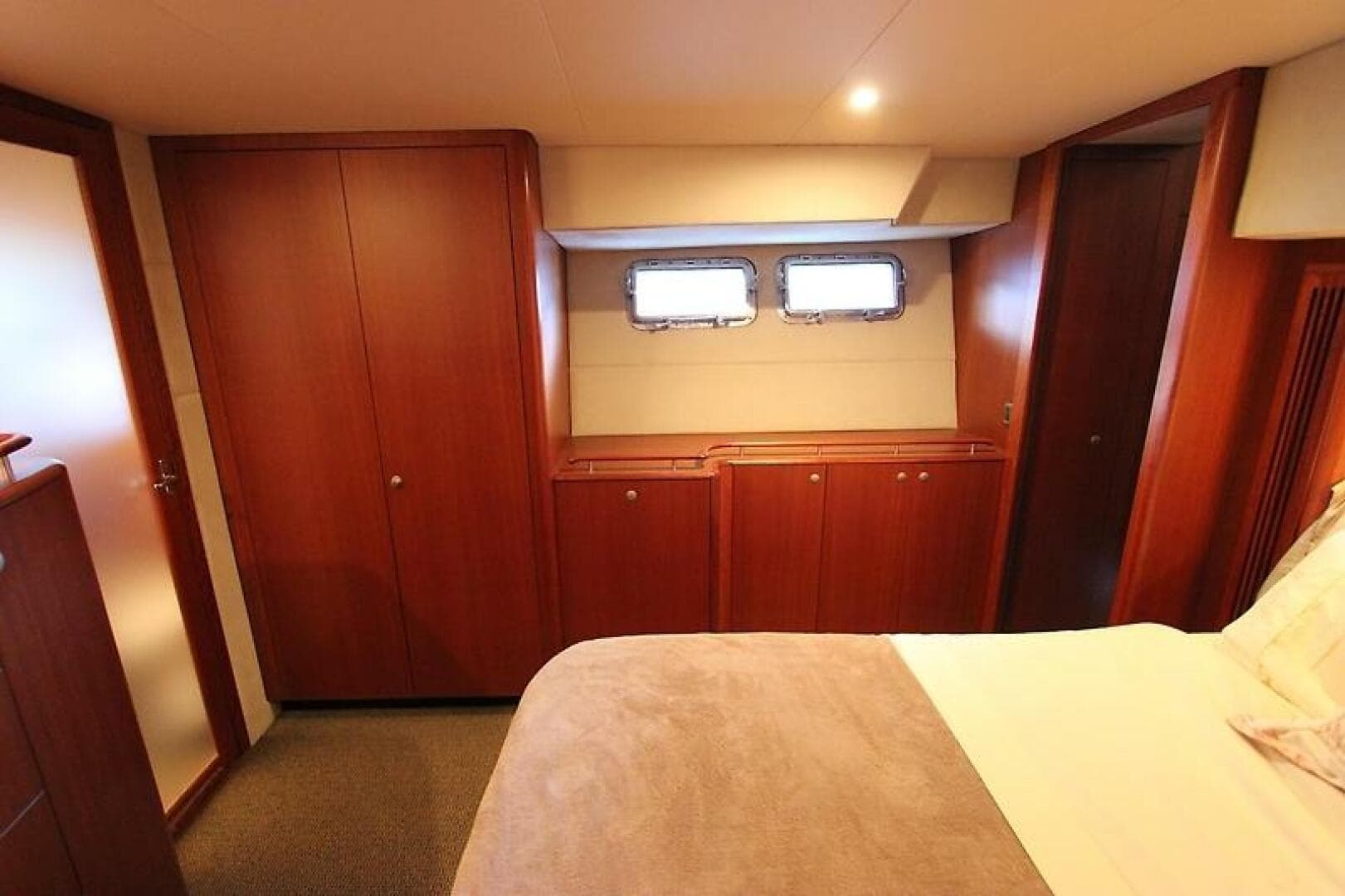 2006 Huckins 56 Linwood — photo 39