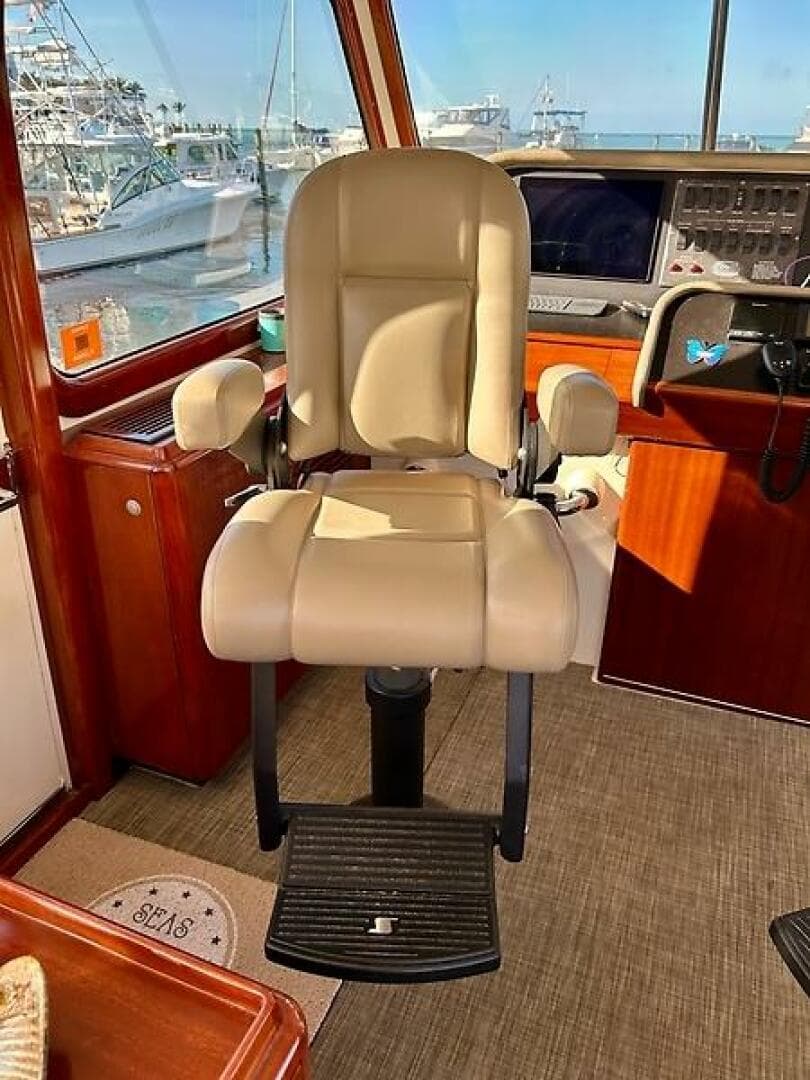 2006 Huckins 56 Linwood — photo 16