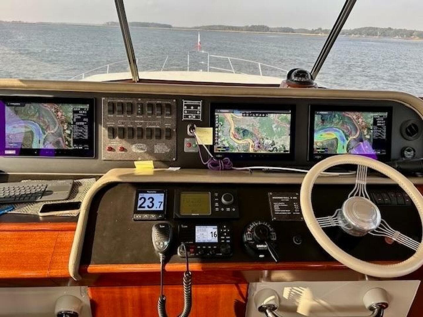 2006 Huckins 56 Linwood — photo 11