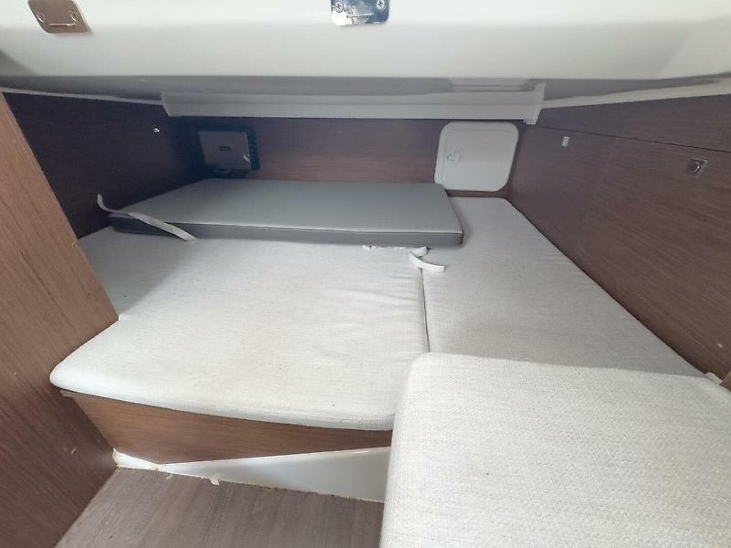 2023 Jeanneau 9.0 CC — photo 35