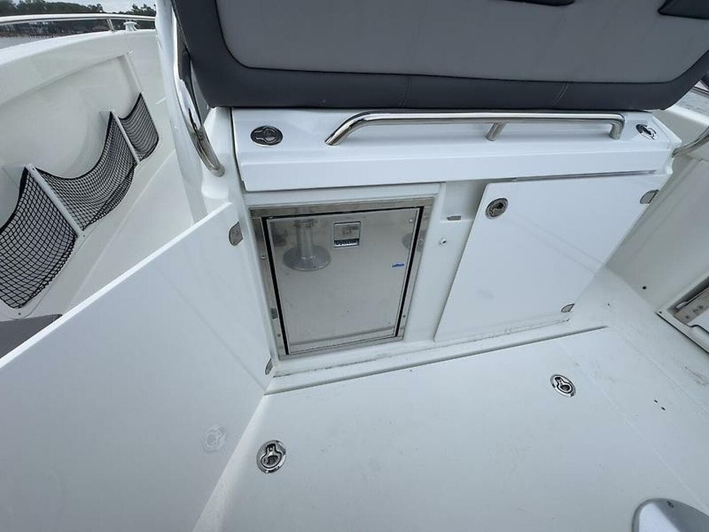 2023 Jeanneau 9.0 CC — photo 17