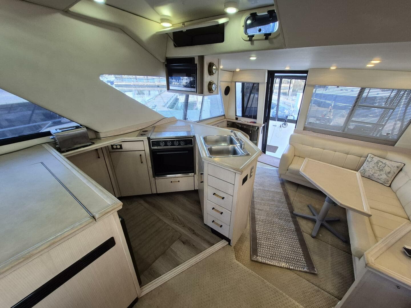 1996 Bayliner — photo 10