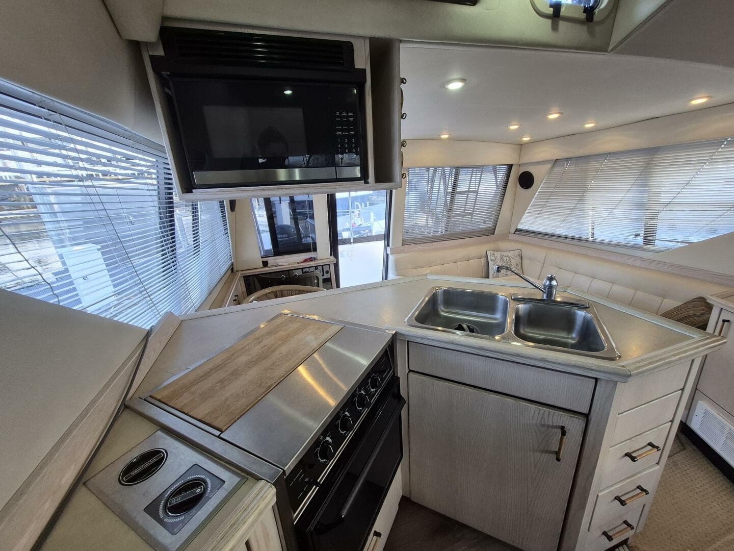 1996 Bayliner — photo 11