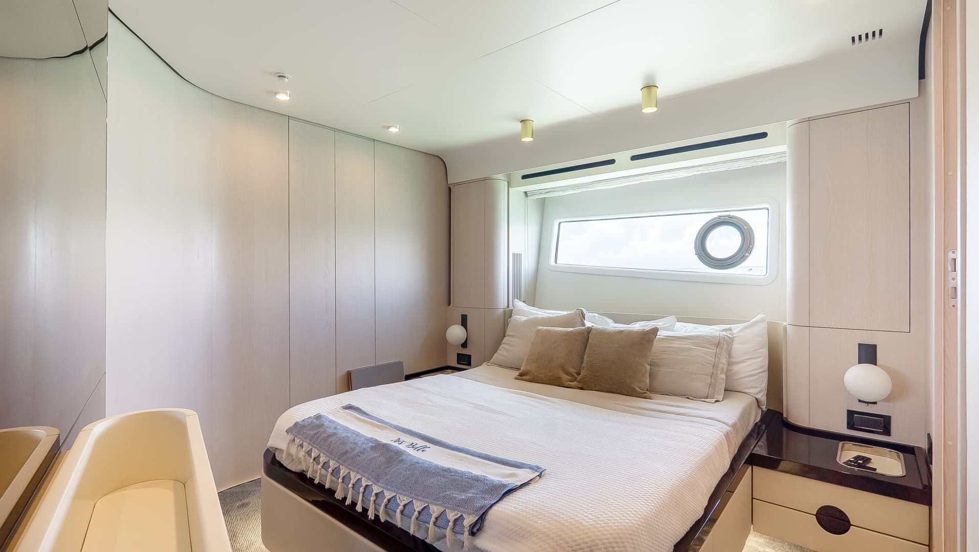 2025 Azimut 78 Fly — photo 41