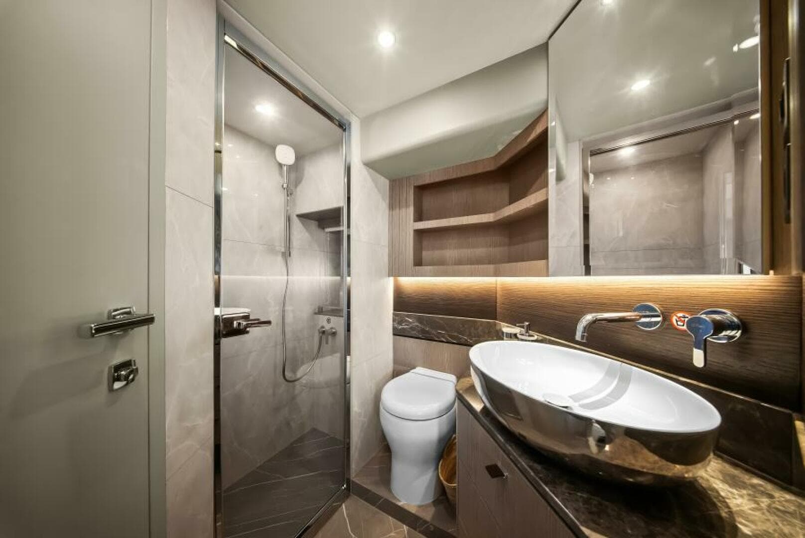 2025 Absolute 53 Navetta — photo 25