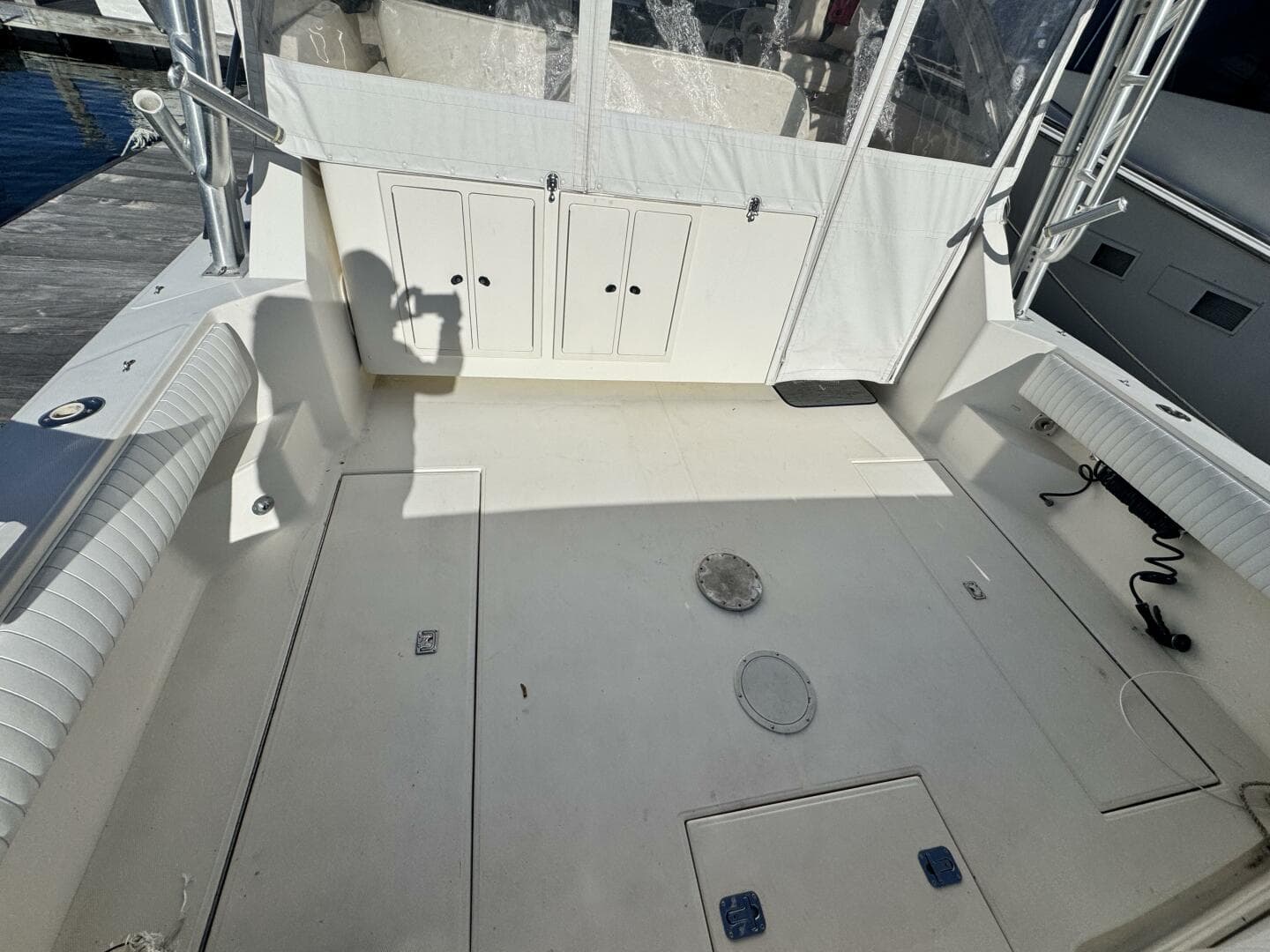 2002 Carolina Classic 35 Express — photo 12