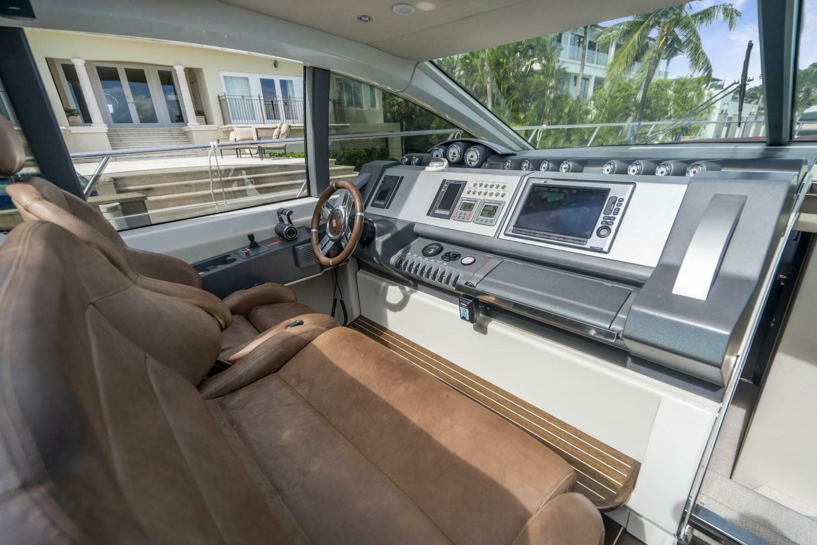 2007 Azimut 68S — photo 24