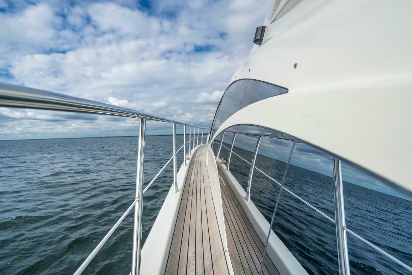 2007 Azimut 68S — photo 14