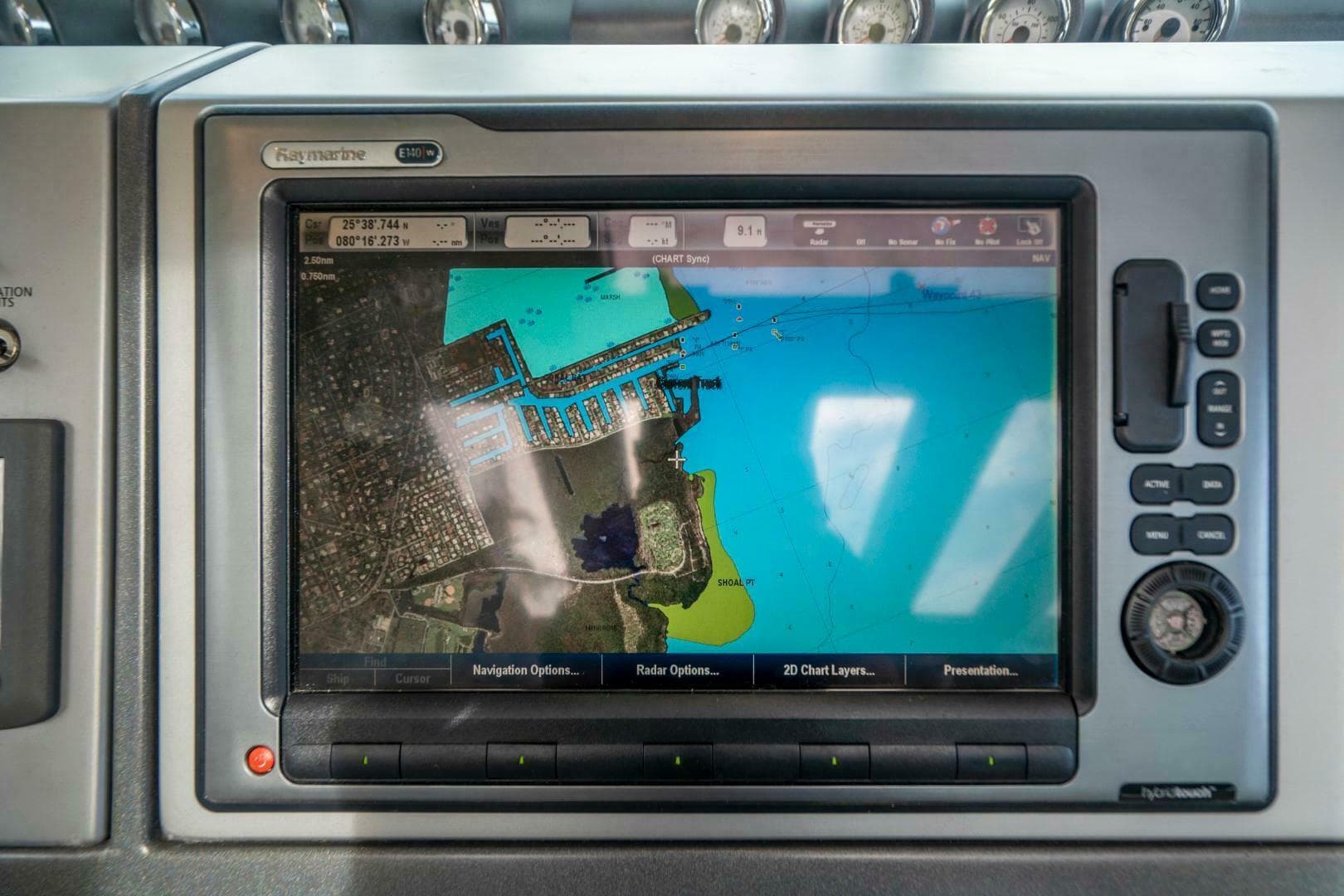 2007 Azimut 68S — photo 28