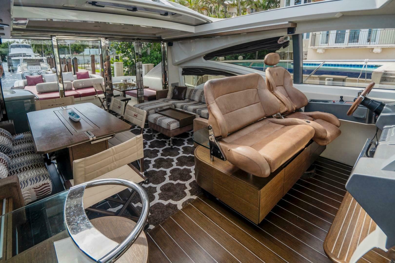 2007 Azimut 68S — photo 22