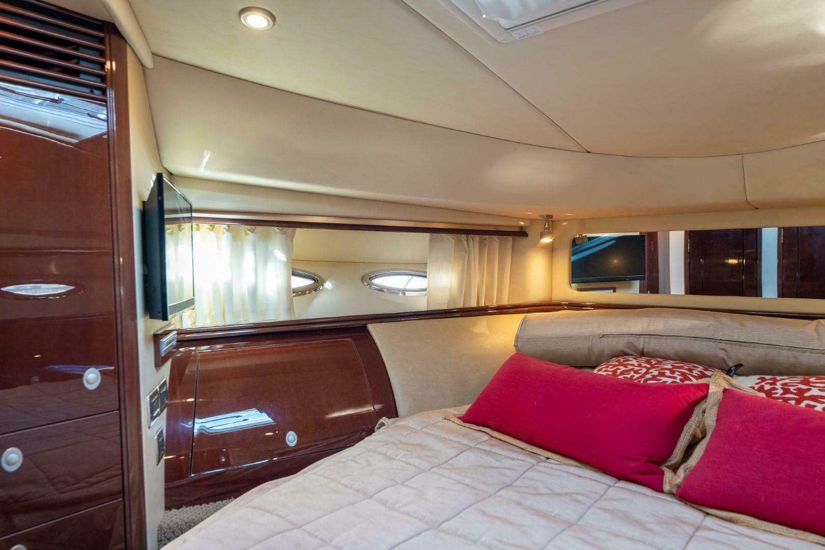 2008 Sea Ray 58 Sedan Bridge — photo 34