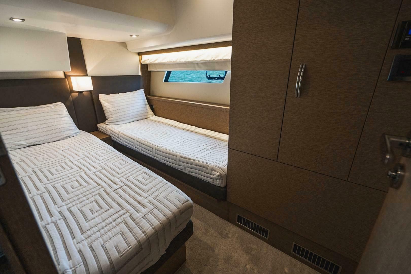 2018 Prestige 500S — photo 55