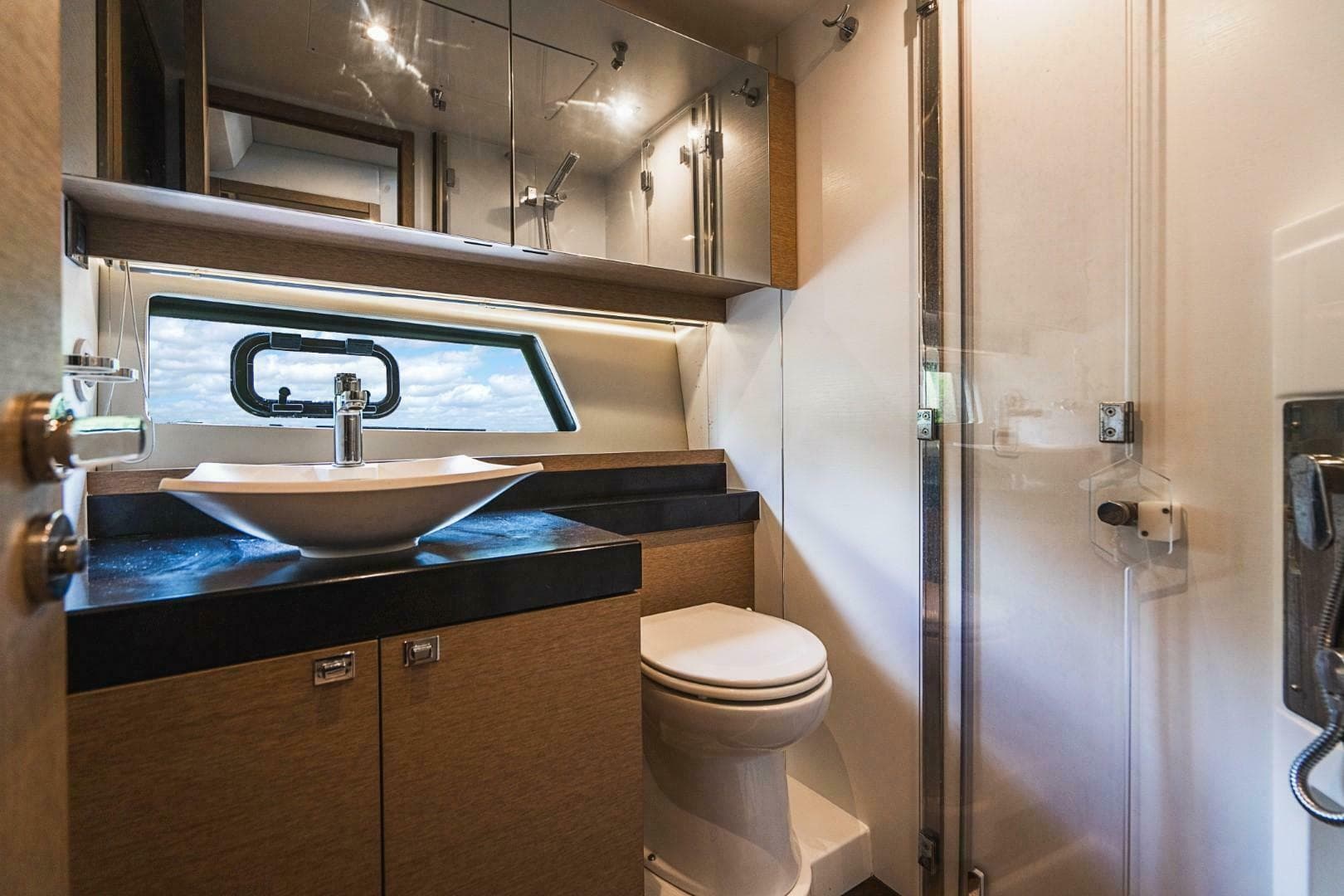 2018 Prestige 500S — photo 57