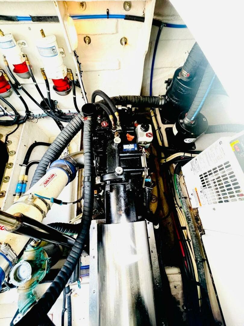 2010 Sea Ray 450 Sundancer — photo 40