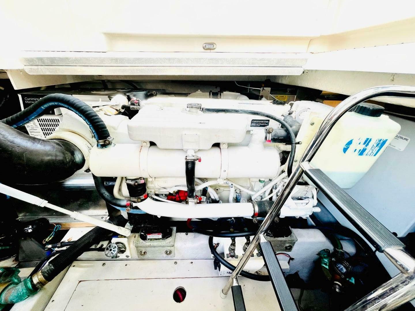 2010 Sea Ray 450 Sundancer — photo 39