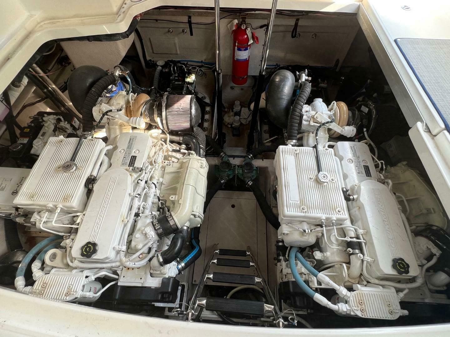 2014 Sea Ray 410 Sundancer — photo 37