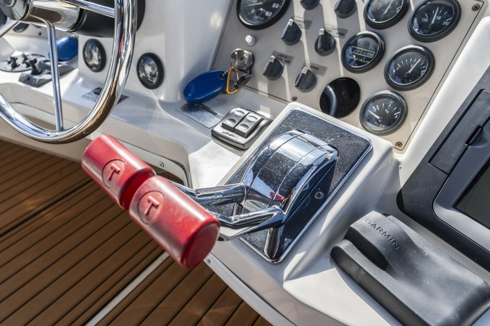 2000 Carver 326 Aft Cabin — photo 34