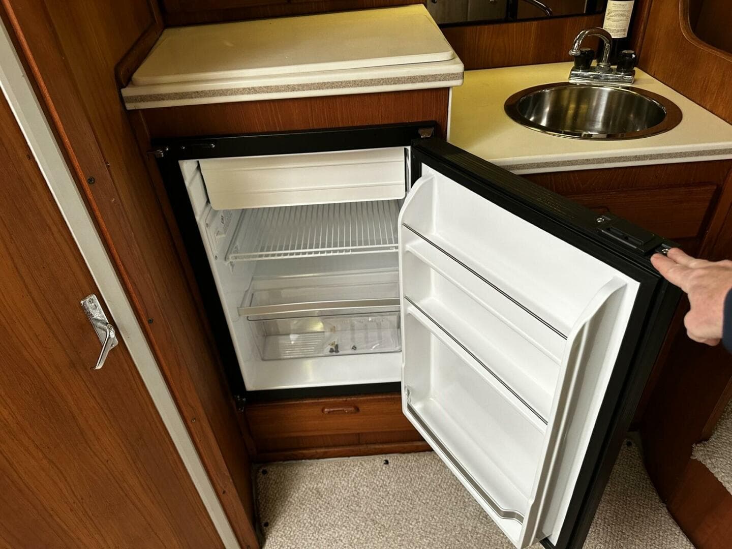 1997 Luhrs 32 Open — photo 23