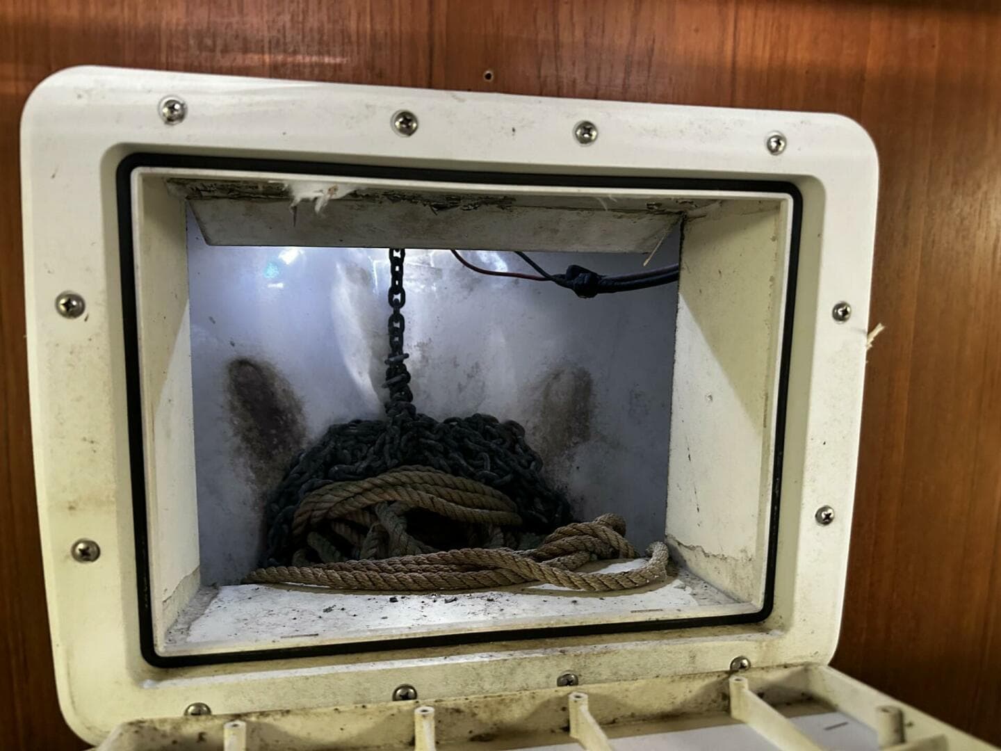 1997 Luhrs 32 Open — photo 41