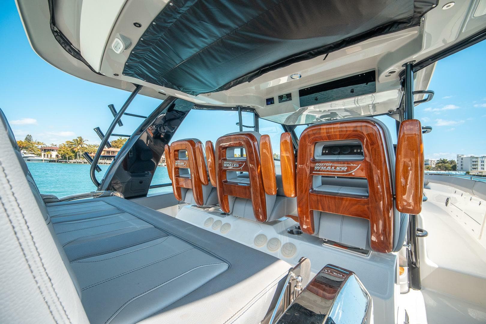 2023 Boston Whaler 420 Outrage — photo 14