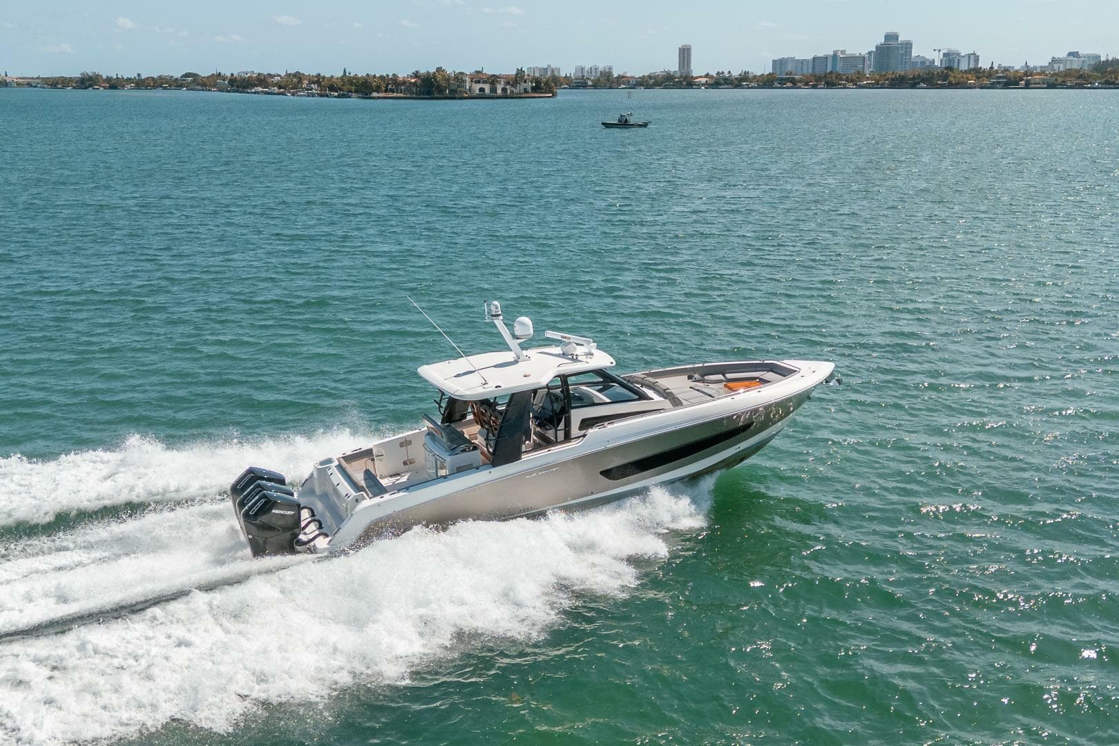 2023 Boston Whaler 420 Outrage — photo 36