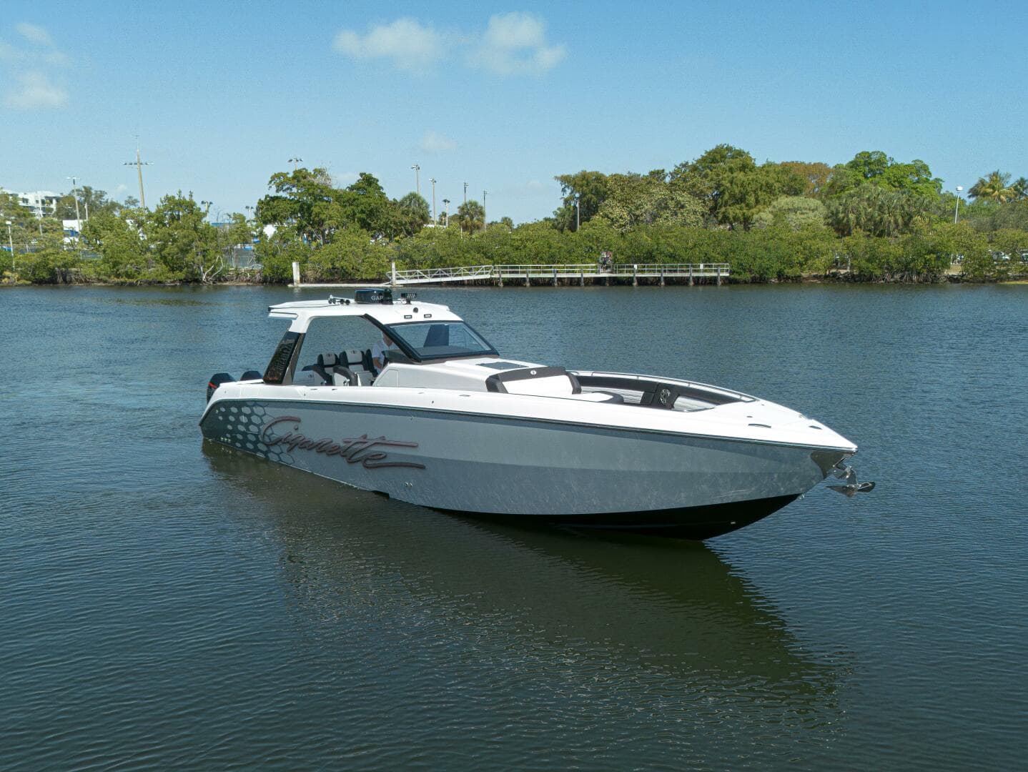 2025 Cigarette Auroris — photo 5