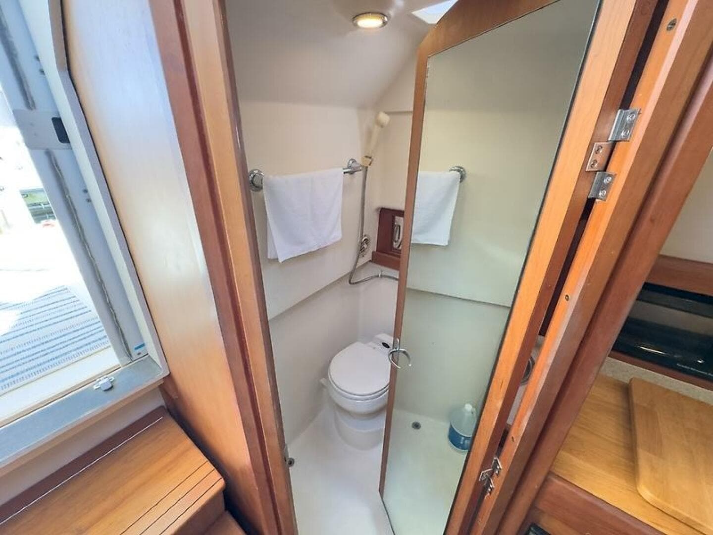 2004 Mainship Pilot 34 — photo 33