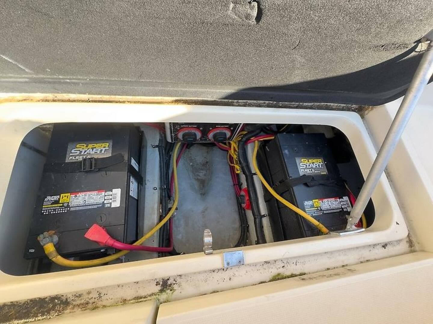 2004 Mainship Pilot 34 — photo 42