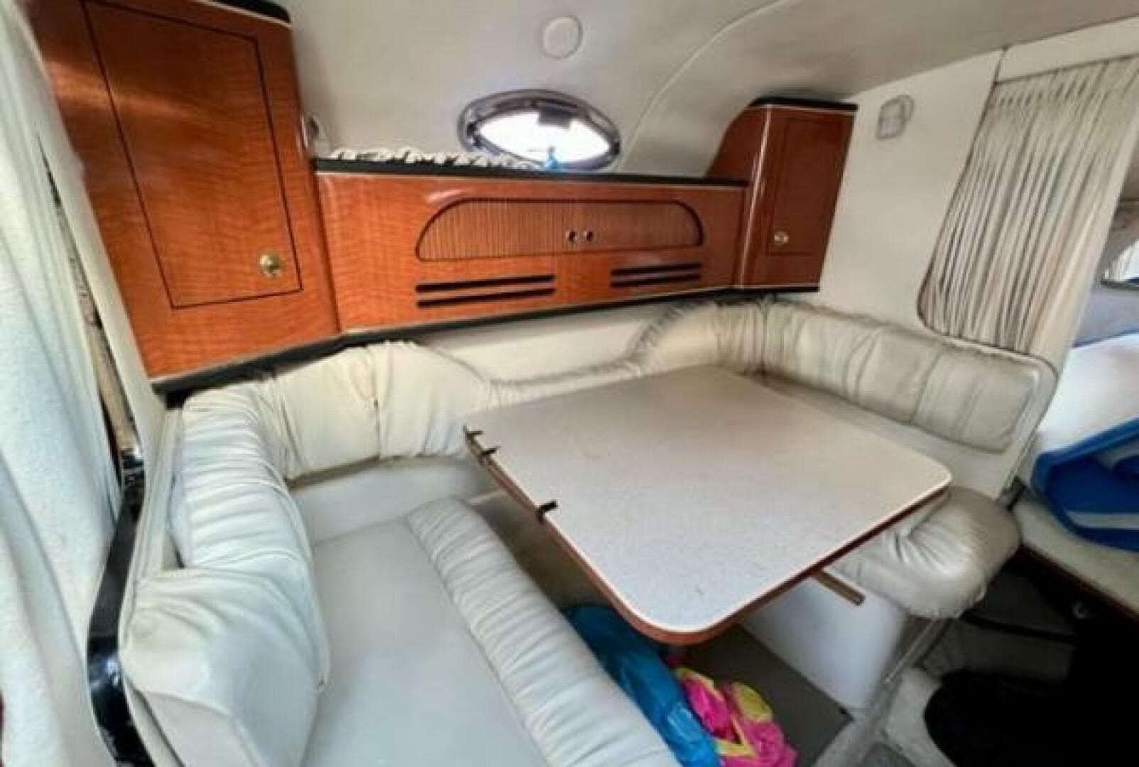 2001 Sea Ray 280 Sundancer — photo 9