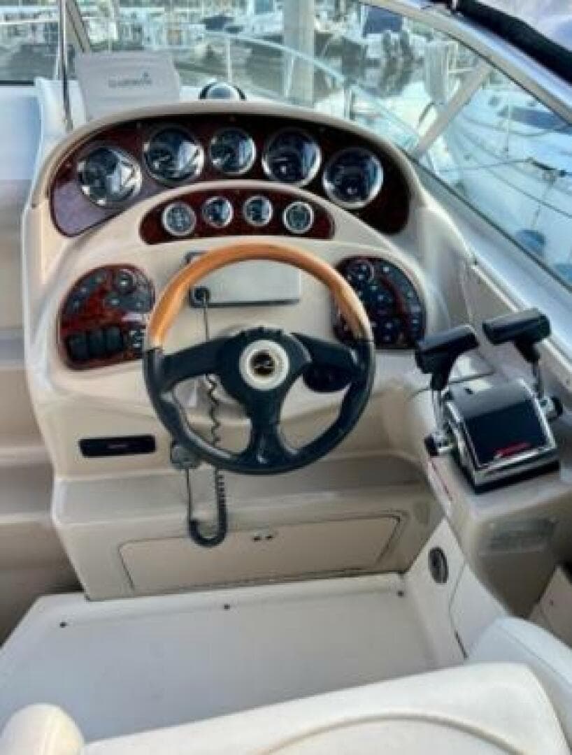 2001 Sea Ray 280 Sundancer — photo 6