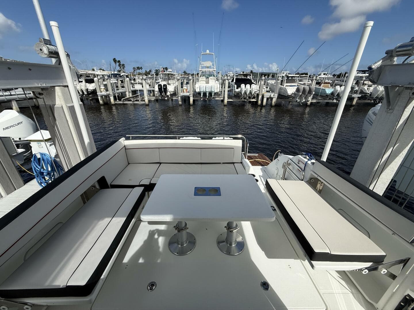 2022 Jeanneau 10.5 Leader WA — photo 8