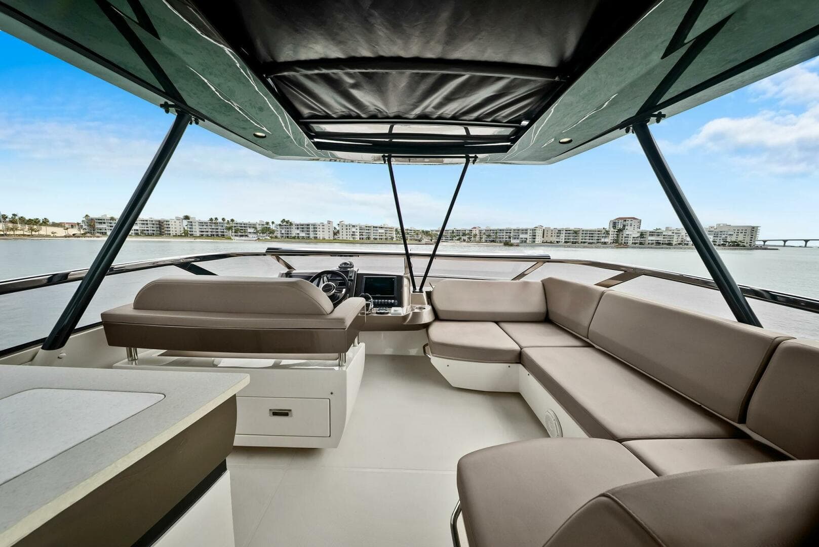 2014 Marquis 630 Sport Yacht — photo 36
