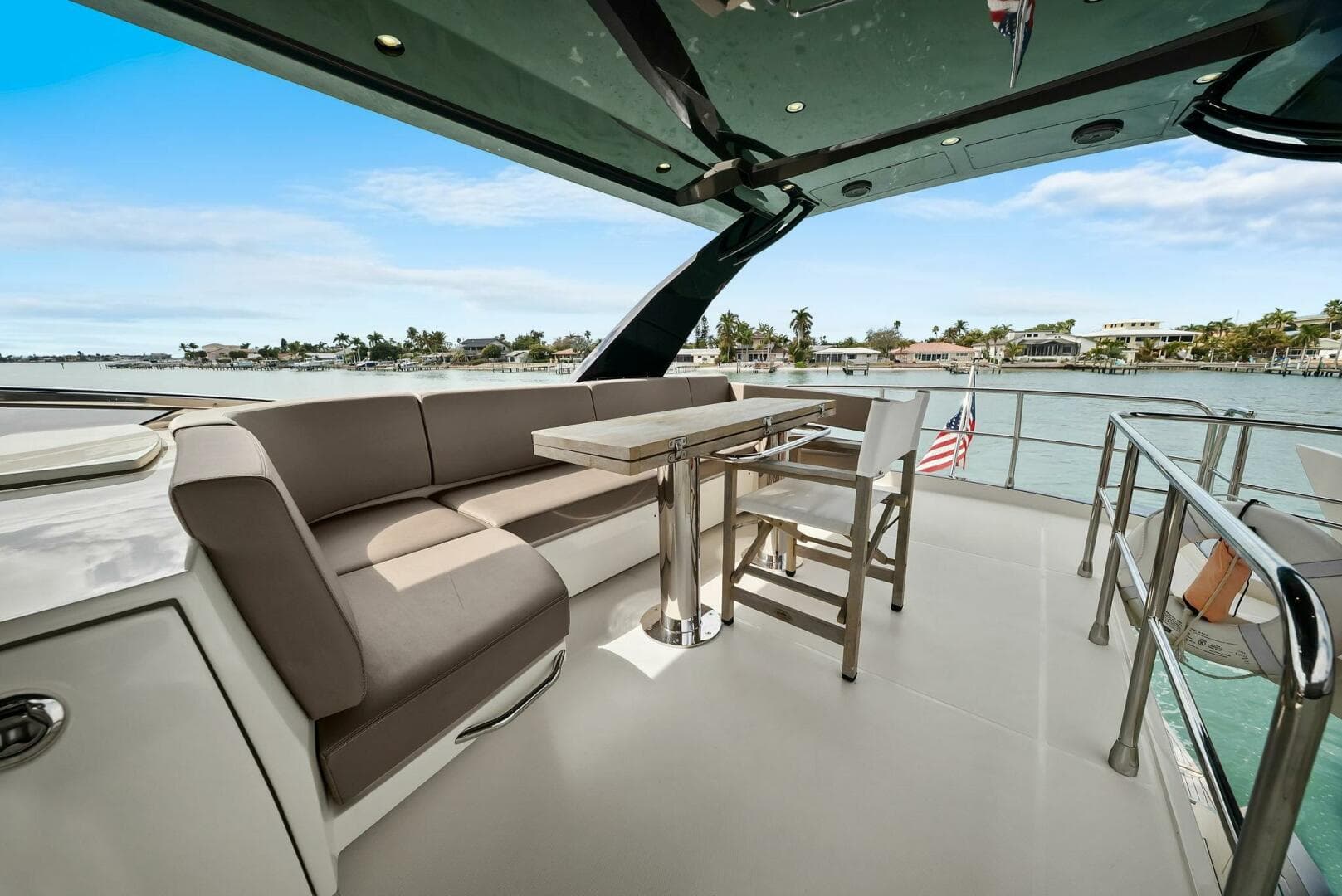 2014 Marquis 630 Sport Yacht — photo 35