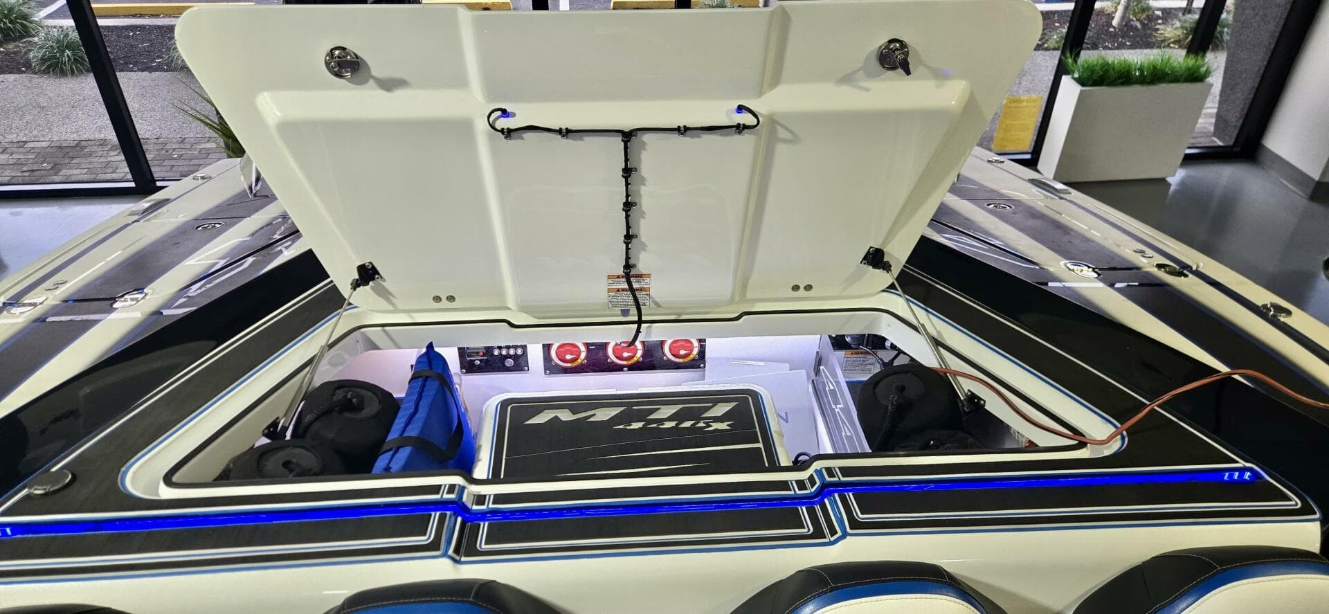 2025 Mti 440X — photo 17