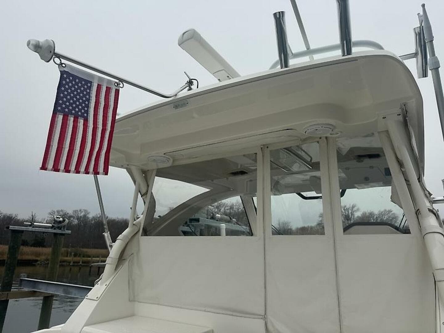 2019 Pursuit OS 355 Offshore — photo 7