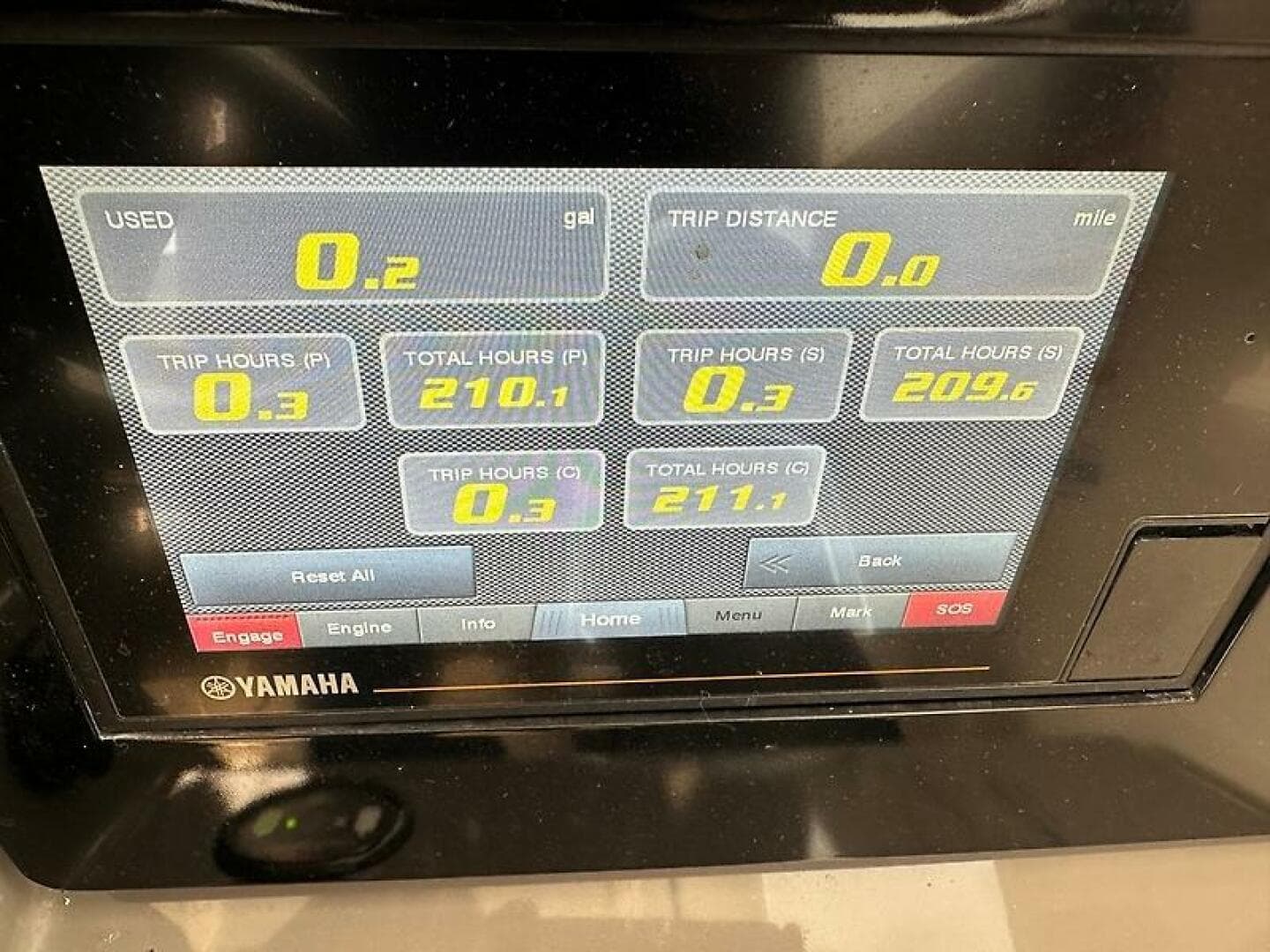 2019 Pursuit OS 355 Offshore — photo 3