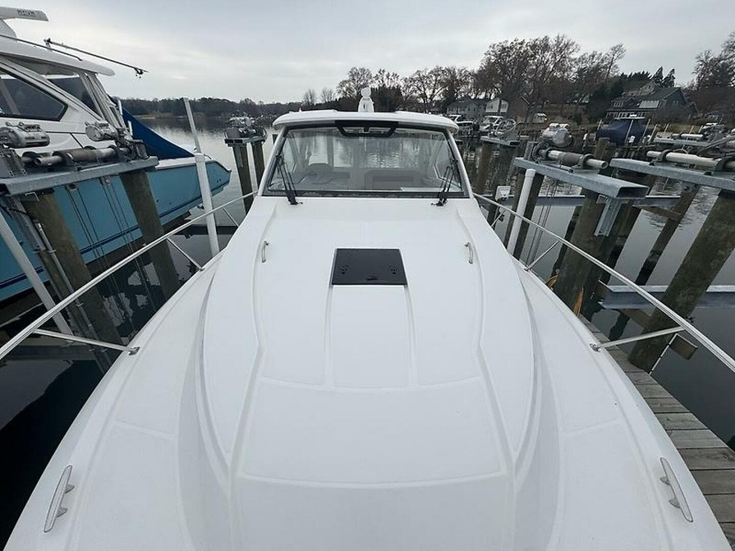 2019 Pursuit OS 355 Offshore — photo 20