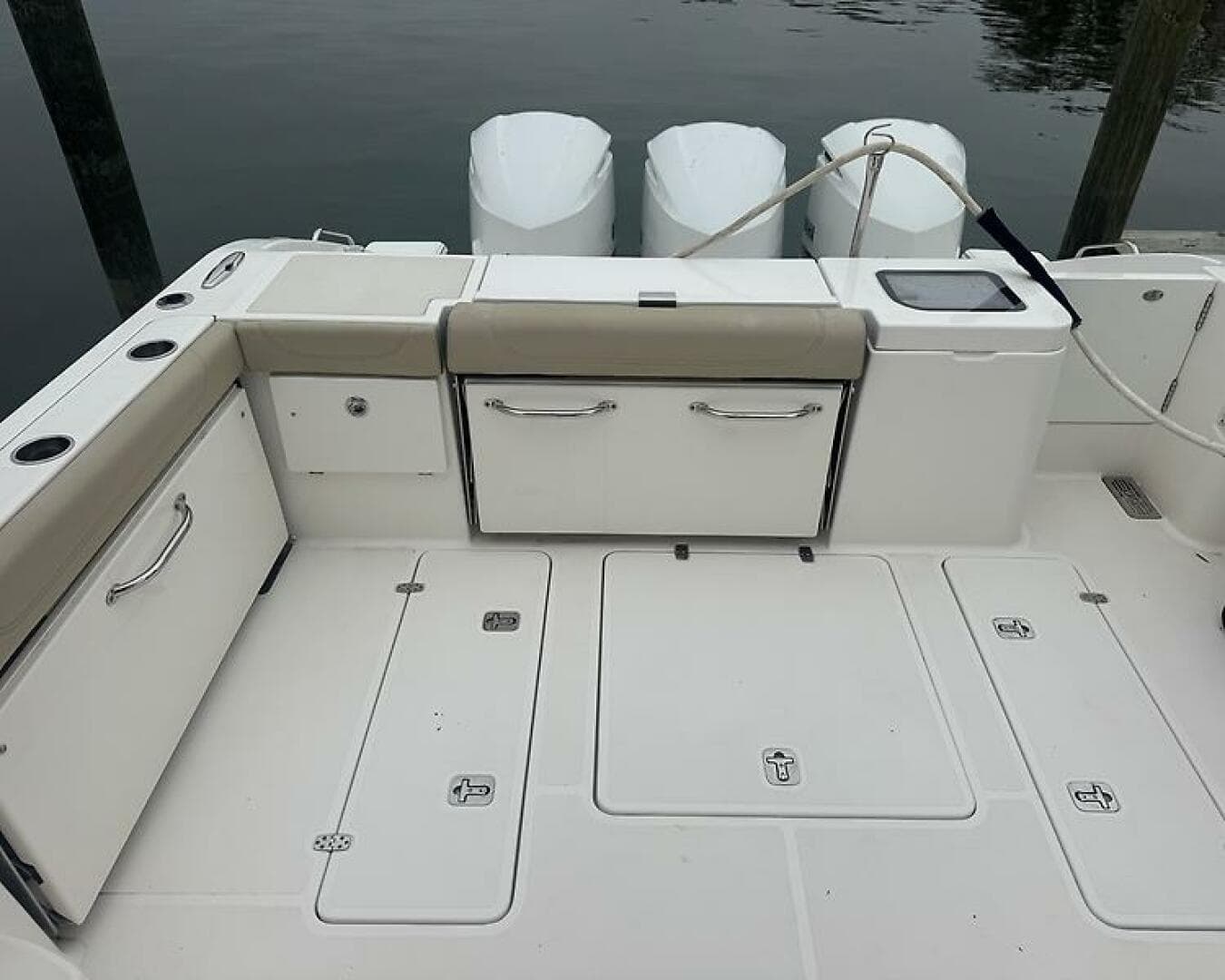 2019 Pursuit OS 355 Offshore — photo 5