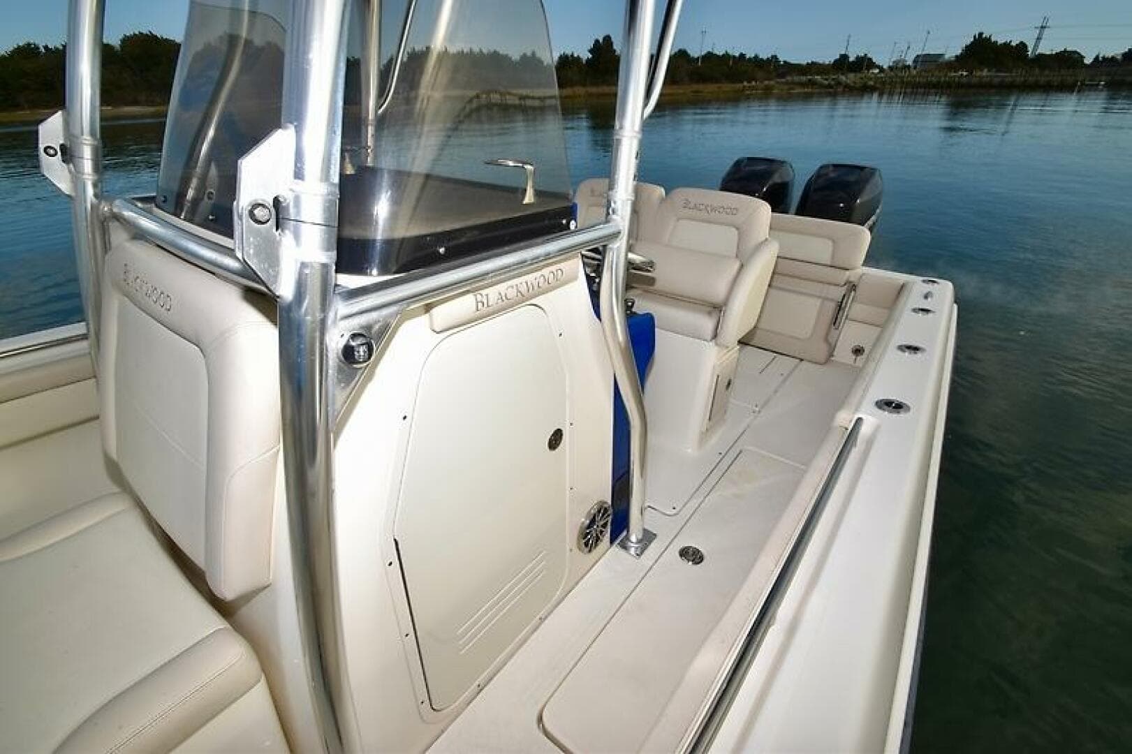 2012 Blackwood 27 — photo 22