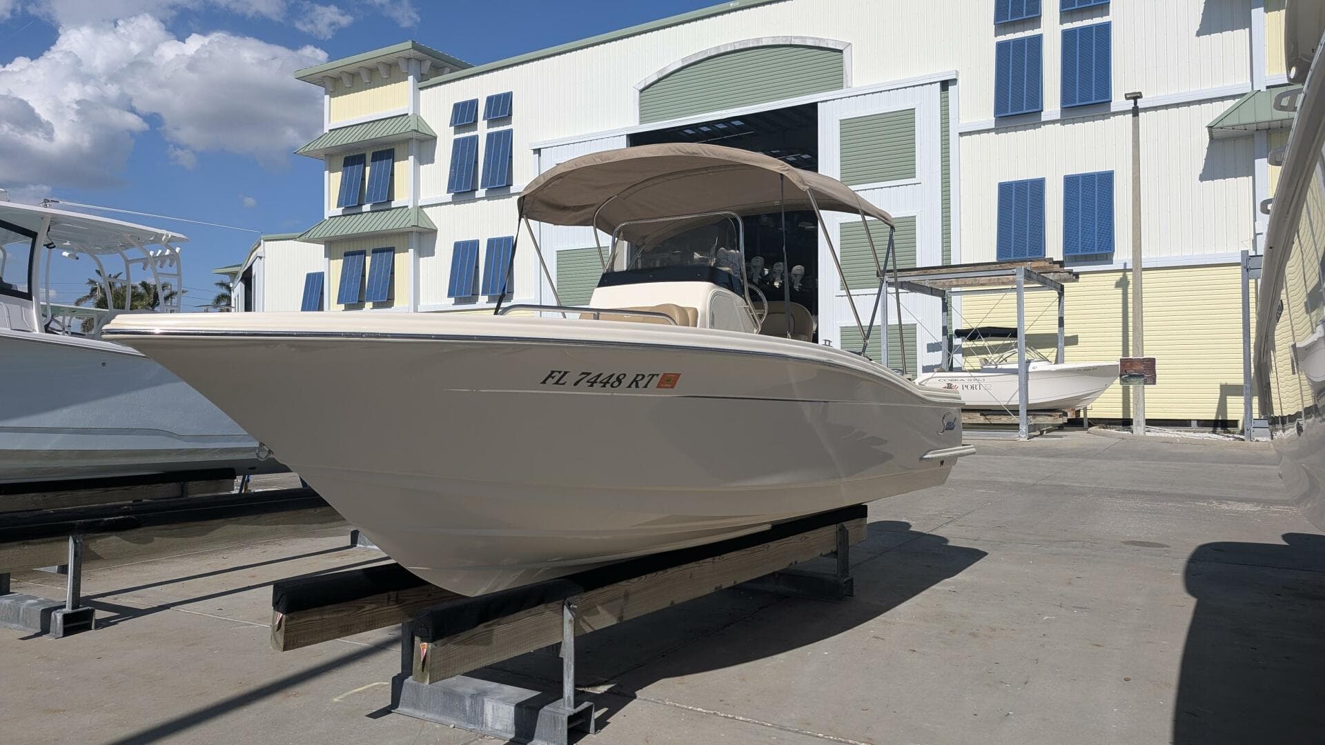 2019 Scout 215 Xsf — photo 4