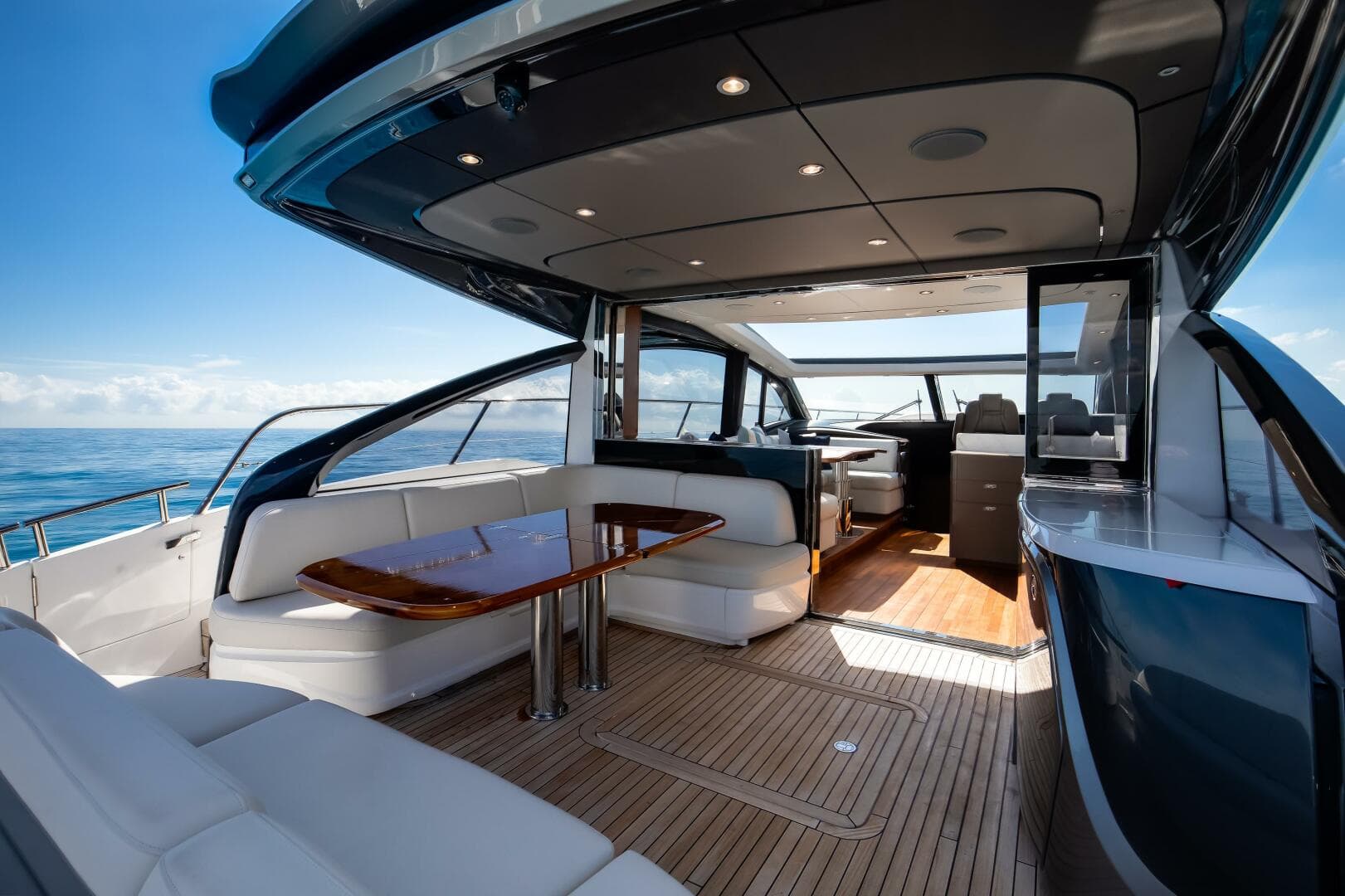 2025 Princess V55 — photo 13