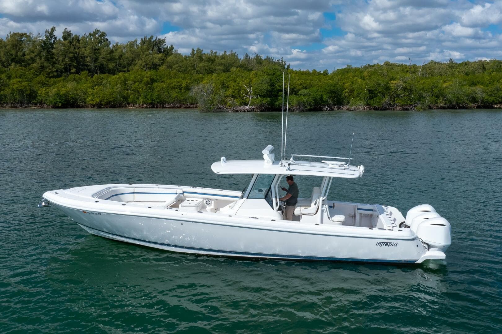 2017 Intrepid 375 Open — photo 22